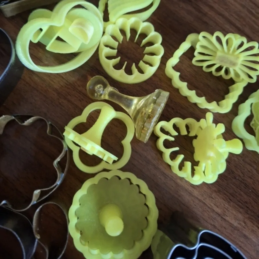 قالب شیرینی پزی