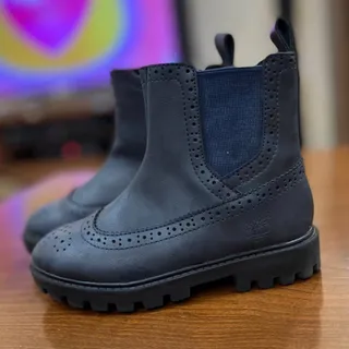 بوت برند دخترانه