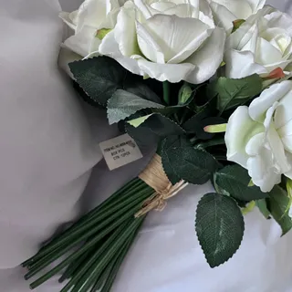 دسته گل 28شاخه