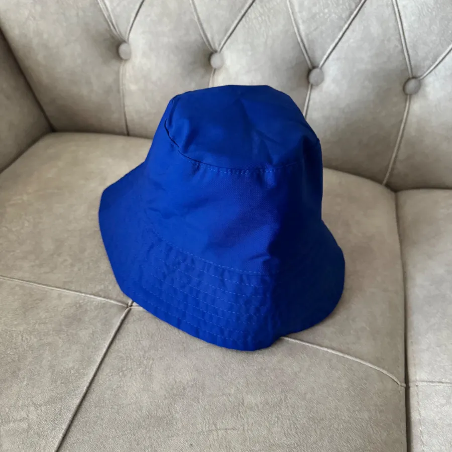 کلاه باکت هت آبی