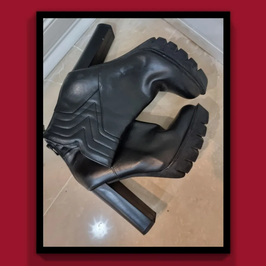 نیم بوت مشکی