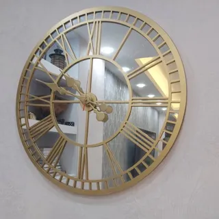 ساعت دیواری