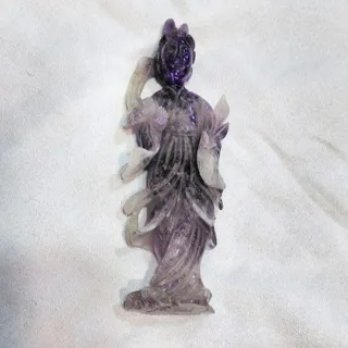 مجسمه سنگ آمیتیست