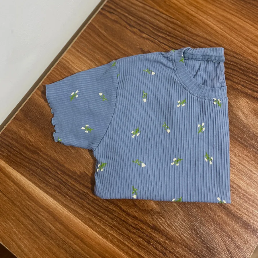 کراپِ آستین کوتاه