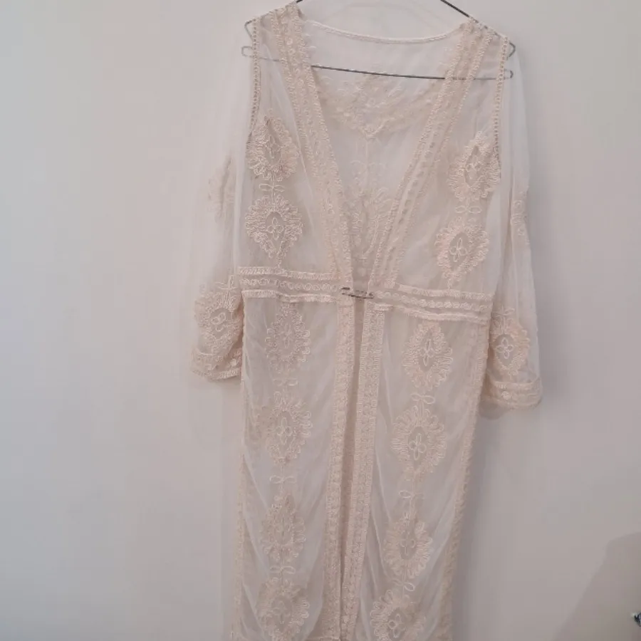 کاور مایو، لباس خواب