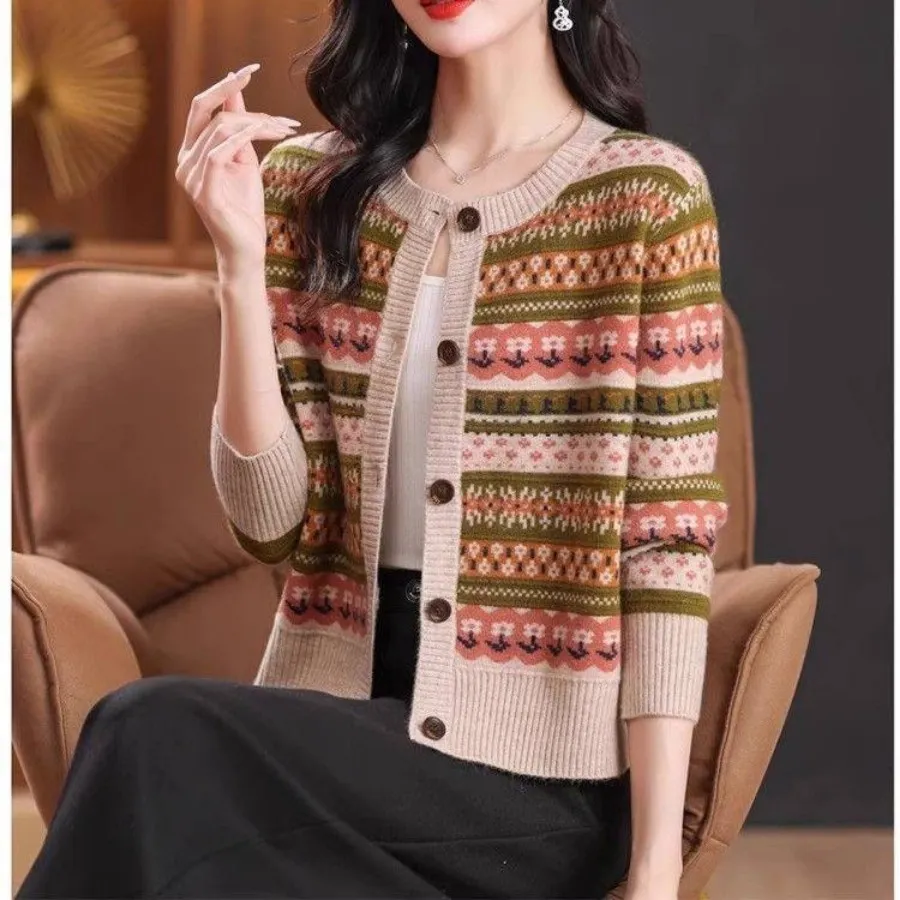 ژاکت گرم بافت