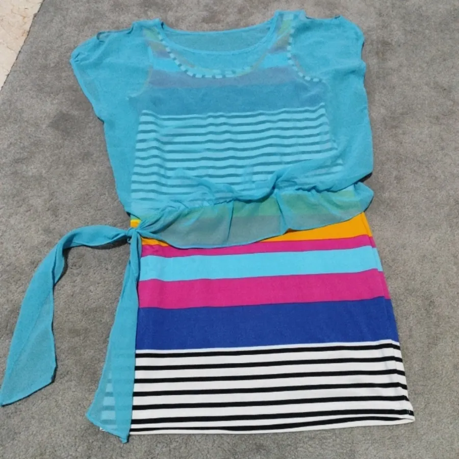 پیراهن دخترانه