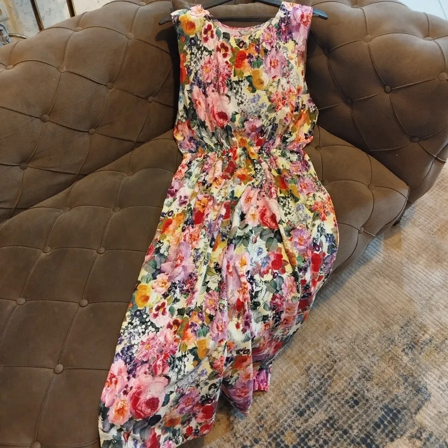 پیراهن ساحلی