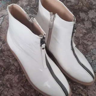 بوت  سایز 38،39