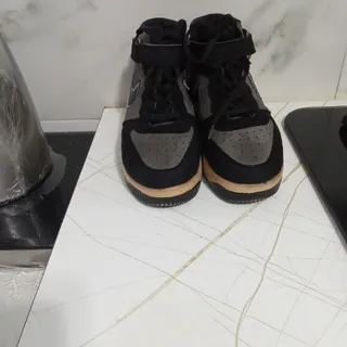 کتونی ساق دار