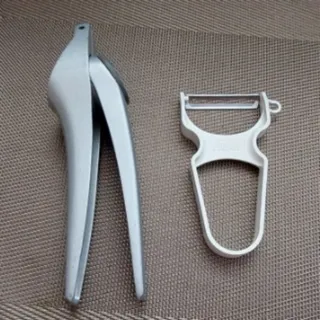 پوست کن سیر له کن