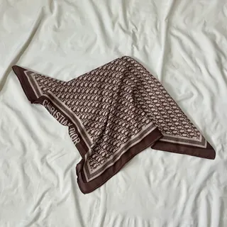 مینی اسکارف دیور