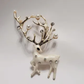 گل سینه گوزن