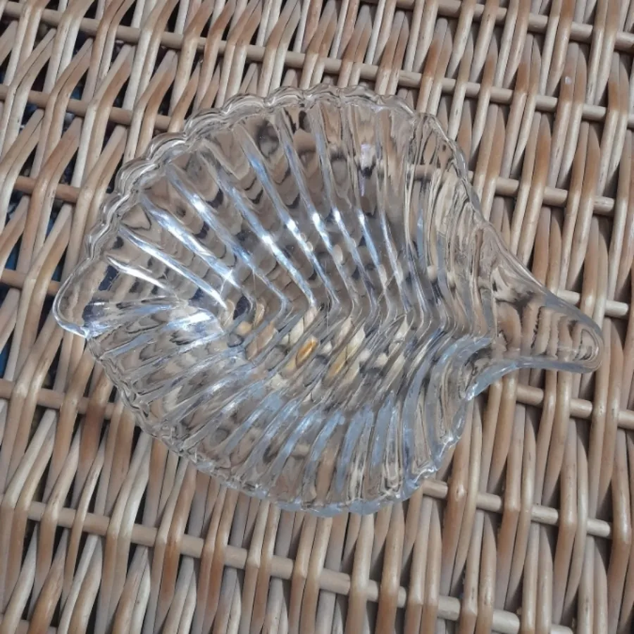 ظرف بلور قدیمی