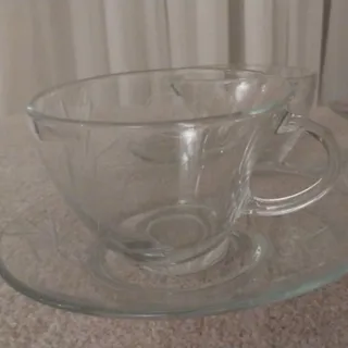 فنجان نعلبکی کریستال