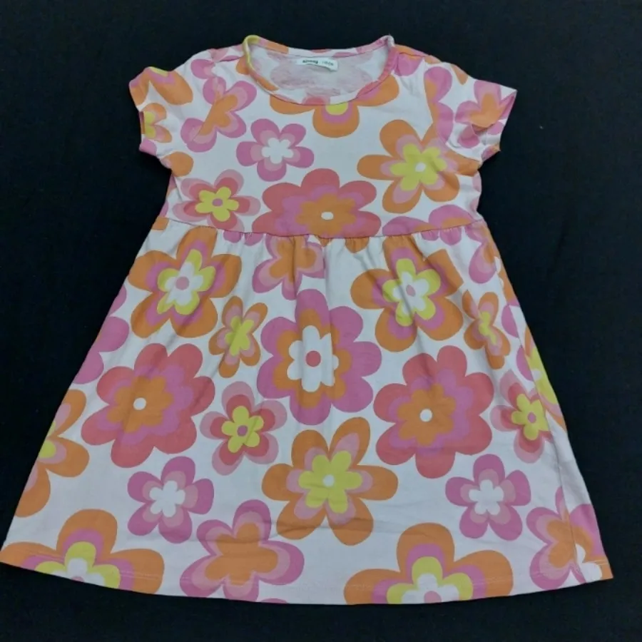 پیراهن دخترونه