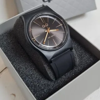 ساعت Q&Q