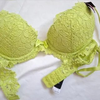 سوتین پوش آپ