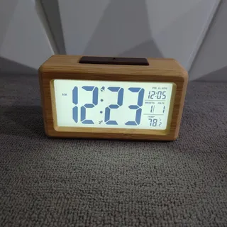 ساعت رومیزی دیجیتال