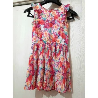 پیراهن بچگانه