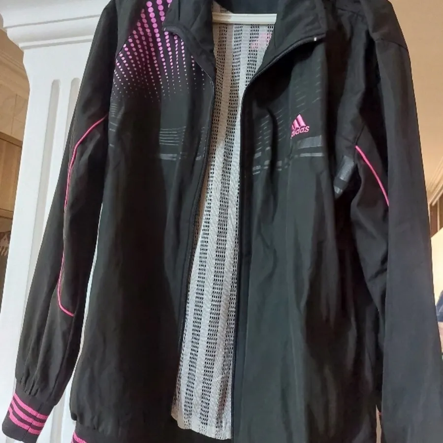 کاپشن آدیداس از قشم خریدم