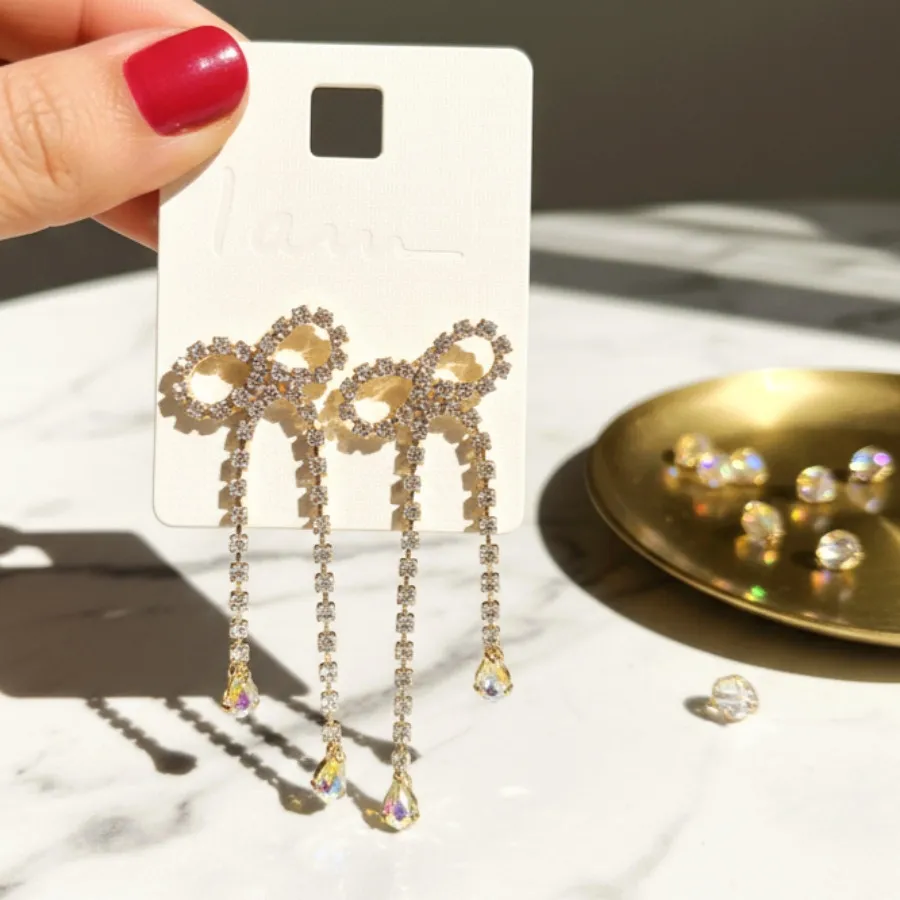 گوشواره پاپیونی نگینی