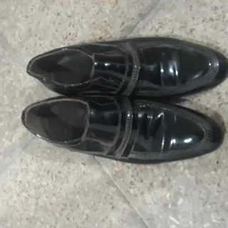 کفش مردانه ورنی