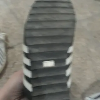 کفش پیاده روی