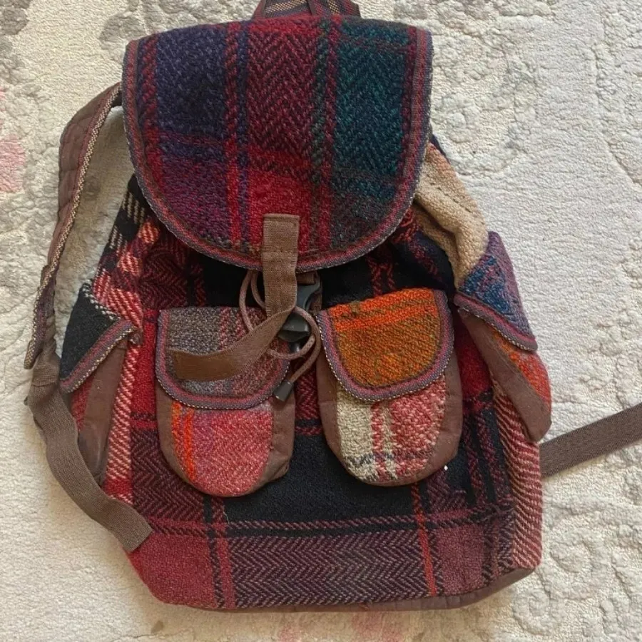کیف کوله پشتی طرح سنتی