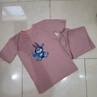 تی شرت و شلوارک