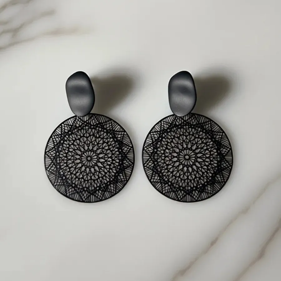 گوشواره مشکی توری