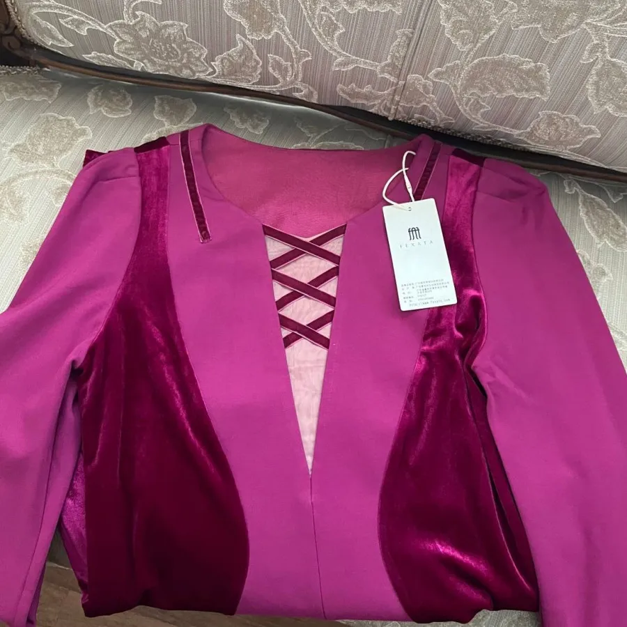 پیراهن ارغوانی مخمل