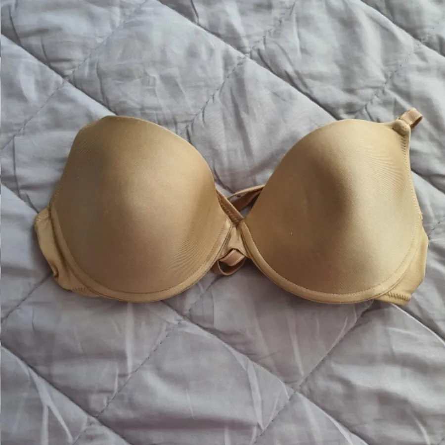 سوتین جنس عالی کرم