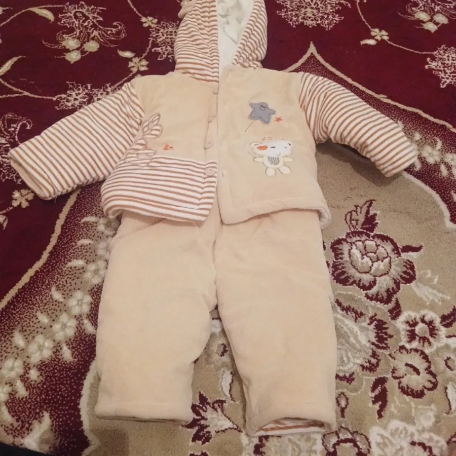 لباس بچگانه