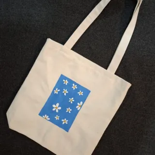 تت بگ طرح بابونه زمینه آب