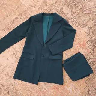 کت و شلوار زنانه