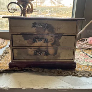 جای جواهر چوبی فرشته