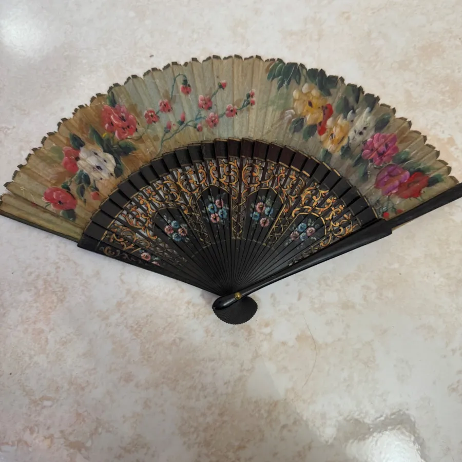 بادبزن قدیمی