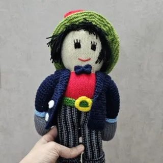 عروسک بافتنی