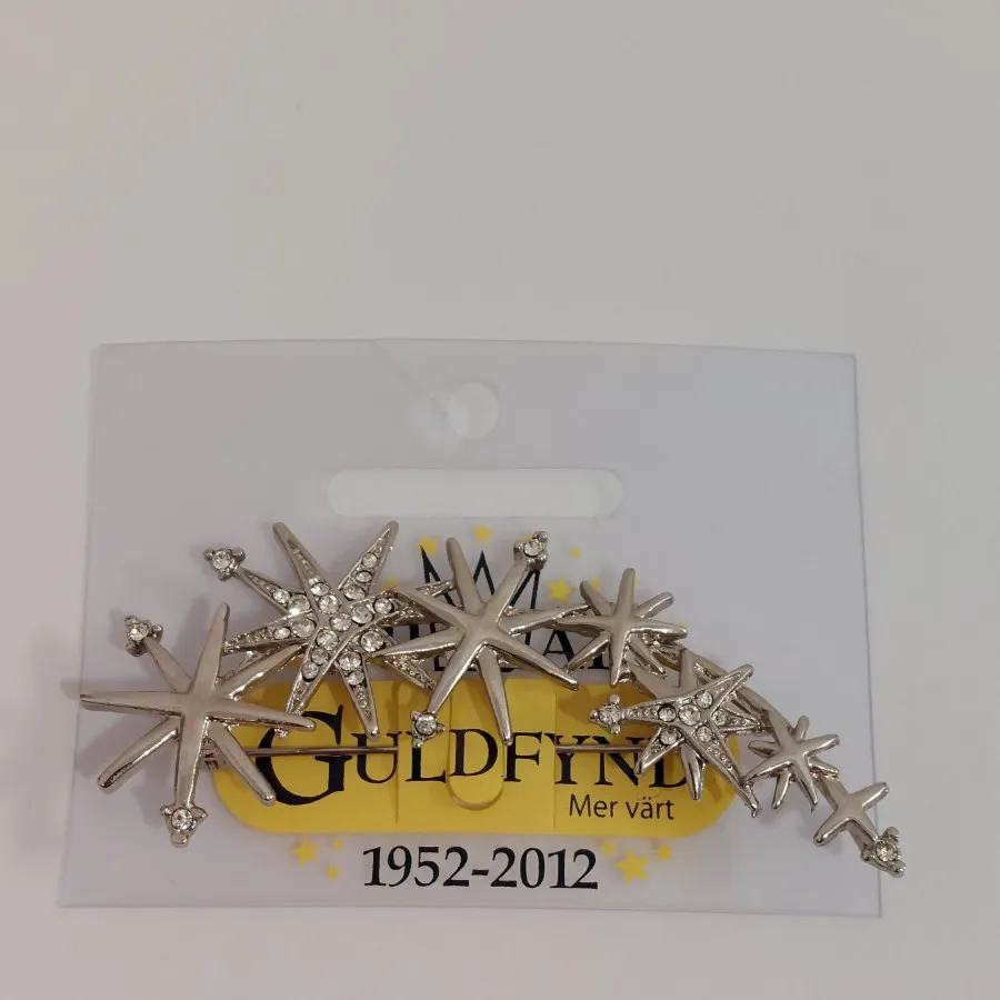 سنجاق سینه گلسینه خارجی