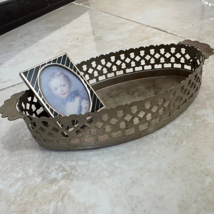 ظرف دکوری قدیمی