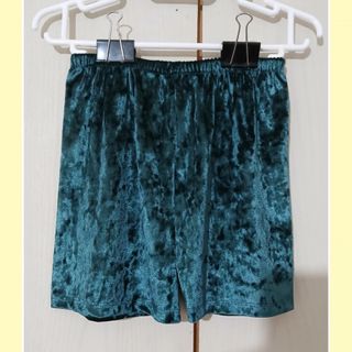 شلوارک مخمل کله‌ غازی