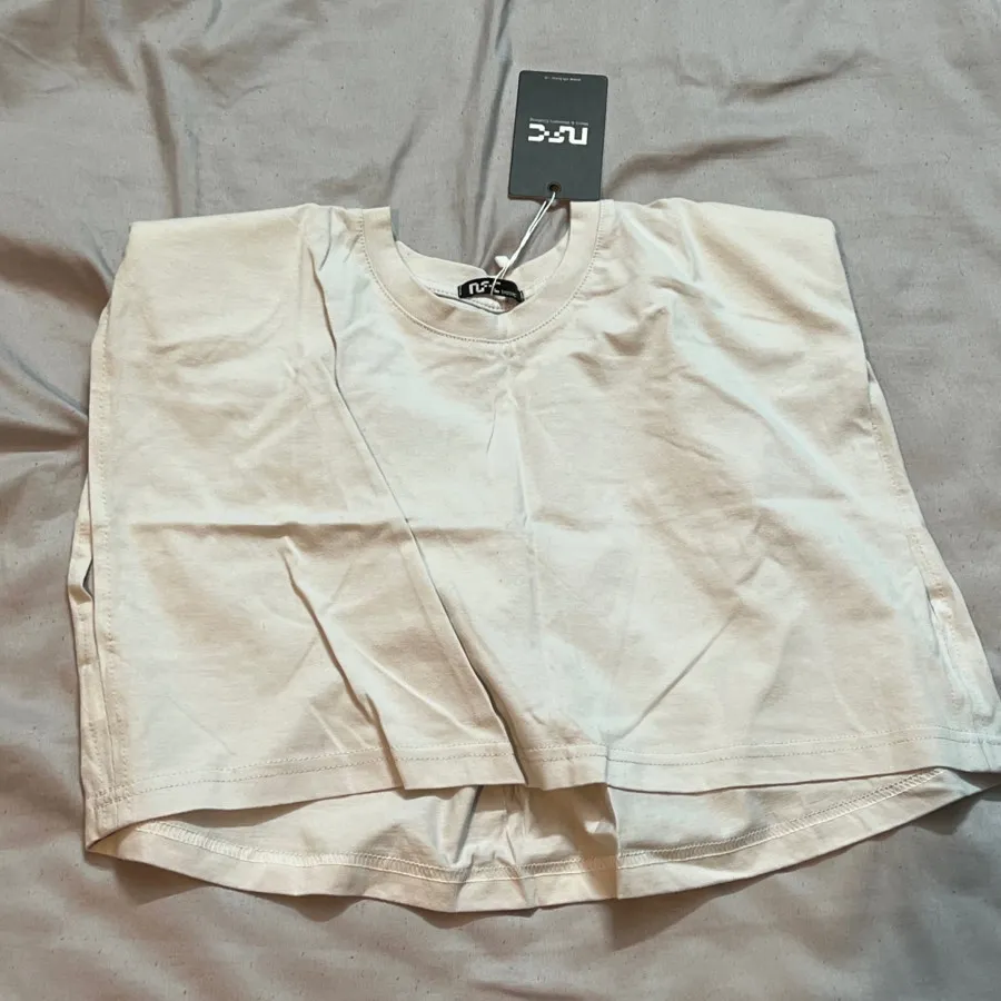 نیم تنه کوتاه