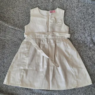 پیراهن دخترانه