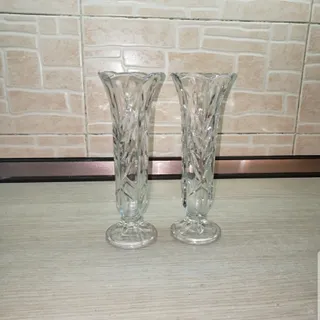 یک جفت گلدان ایتالیایی