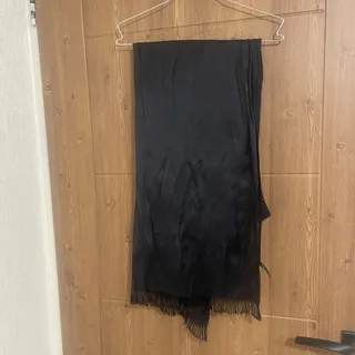 شال ساتنی براق مشکی