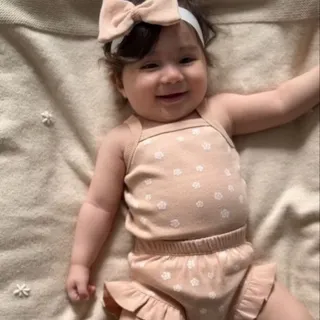 ست بادی شورت و هد گل ریز