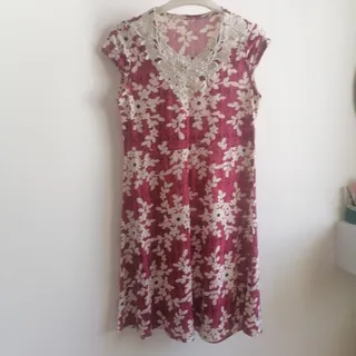 پیراهن دخترانه