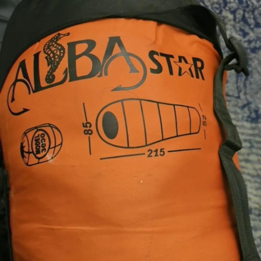 کیسه خواب و بالش