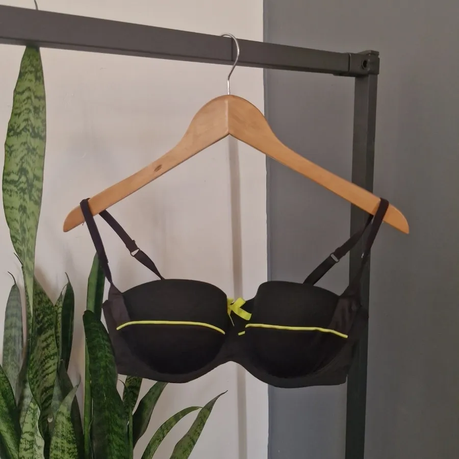 سوتین برند Hunkmuller